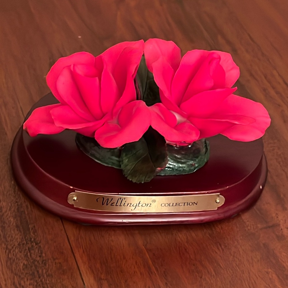 Vintage Capodimonte double red rose porcelain figurine sculpture, Napolean,Italy